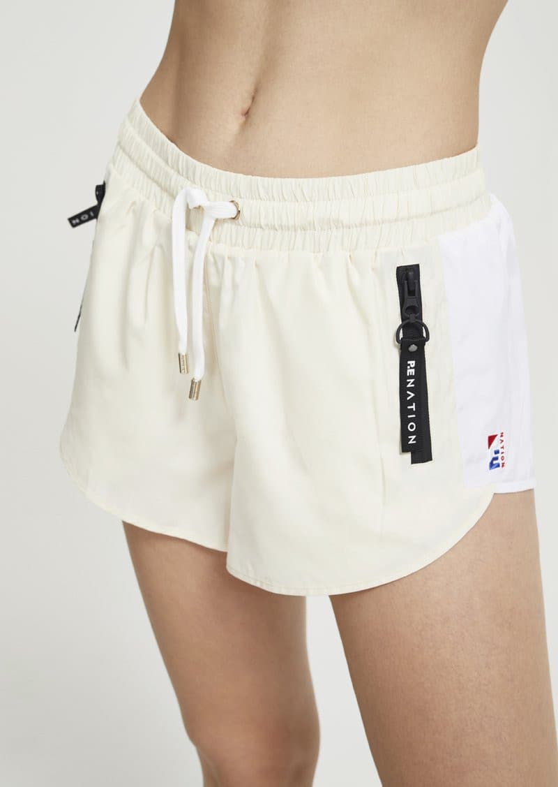 DOUBLE DRIVE SHORT - ANTIQUE WHITE.